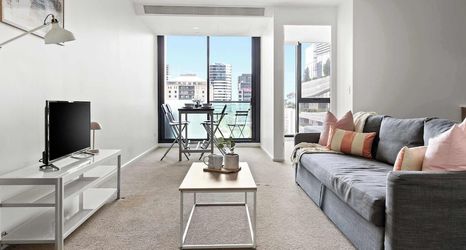 Others 2 Chic City Views Modern Comfort Near Southern Cross
