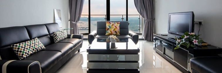 Lainnya Chic 3BR in Danga Bay With Water Views & Parking