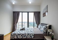 Lainnya 3 Chic 3BR in Danga Bay With Water Views & Parking