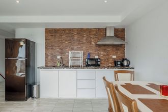 其他 4 Sea View 2BR Condo Prime Location C236