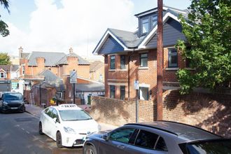 อื่นๆ 4 Bridge Road - Room 4a