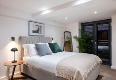 Others 2 Kula Manchester