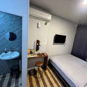 Room 1 Ijen Menjangan View, Rajegwesi Beach Hotels