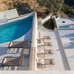 Room 1 Villa Santa Irini 2 - With Heated Pool, Kara Mousha Pasha Mosque Hotels