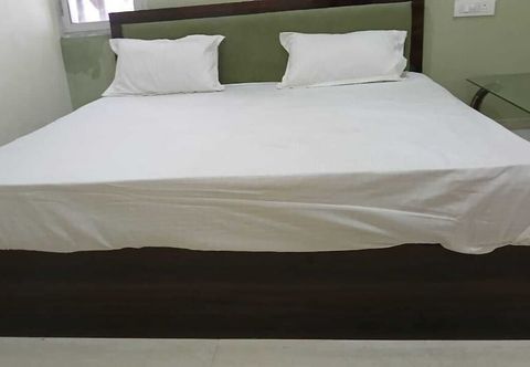 Others J.R Palace Hotel & Banquet