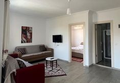 Others 4 Erdinç apart