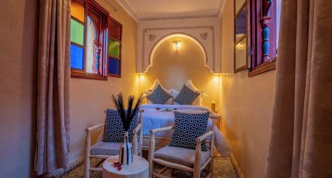 Lainnya 2 Riad le Graff Pink