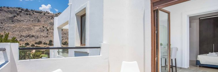 อื่นๆ Aggelina Pefkos