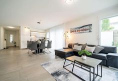 Others 7 Modern Swiss Apt spacious garden + parking