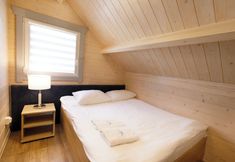 Others 2 Collins Holiday