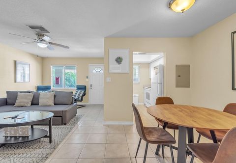 อื่นๆ Indian Oaks #15 - Sun and Fun