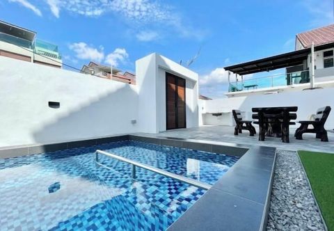 Others Spacious Home with Private Swimming Pool in Langkawi by Zervin