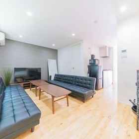 Primary image110min on foot from Hirai Station. 11min by train to Akihabara Station.,新小岩站北口广场飯店