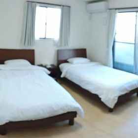 Room 1 YOUJIAN B&B, Handa-shi Hotels
