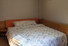 Others 2 Asleep Hostel