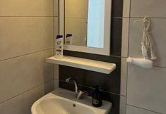 อื่นๆ 5 neonbutikotel