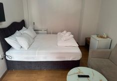 อื่นๆ 3 neonbutikotel