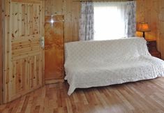 อื่นๆ 3 Cottage by the Lake in Wiselka Near the sea