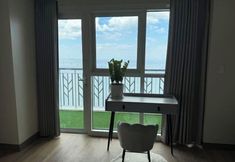 Lain-lain 2 Luxurious Modern Cozy Manila Bayview Pool View 1 2 3 Bedrooms Near Manila Airports Okada Solaire MOA