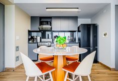 Others 3 w Stylish 2BR Apartment in Vibrant Centriqo