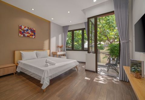 Lain-lain N to M Cozy House