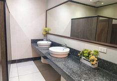 Others 2 Elite Homestays 2 BR Condo SOUTH OF MARKET BGC