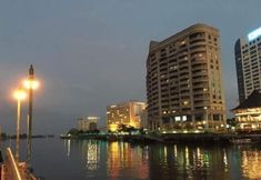 Others 7 Nicely Riverbank suites 405 @Riverview