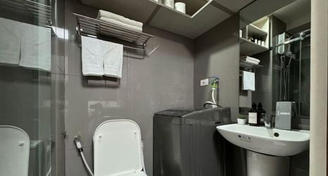 Others 2 1BR Makati, Air Residences M005