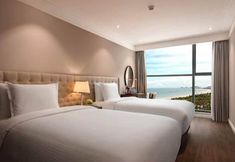 Others 7 Luxury Ocean View Suites_My Khe Beach_Hinata Apartment