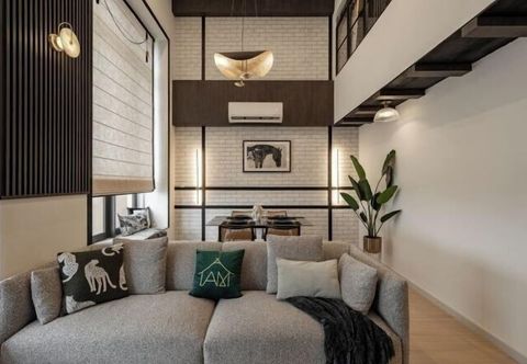 Lainnya GRID 6pax Modern Nanyang Loft Medini Legoland
