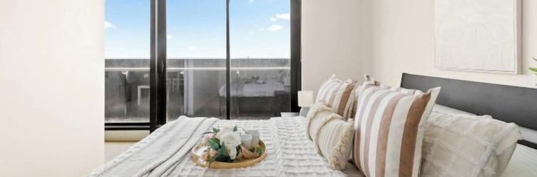 Lainnya Chic 2BR Apt, Near to Melbourne Central, City Views