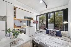 其他 A Comfy & Modern 2BR Apt Near Melbourne Central