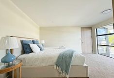 기타 5 Brand-New Luxury house in Epsom