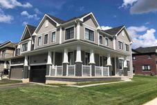 其他 Brand New 5 Bedroom Home in West Niagara