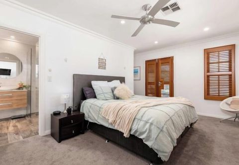Others Beach & Bay - Modern Family Stay Glenelg North
