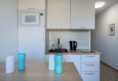 Lain-lain 5 RentPlanet - Studio Hallera