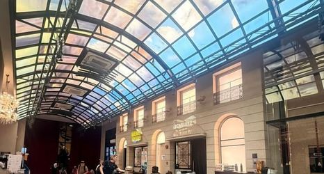 Others 2 Scarletz Premium Service Suite KL