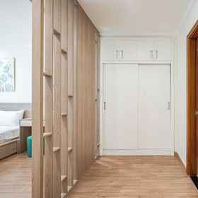 Room 1 Saigon Metropole Luxury Apartment, Ga tàu cao tốc Bạch Đằng Hotels