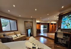 Others 7 Green Palace Hotel