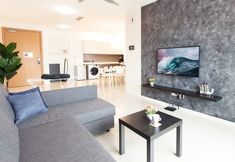 Others 3 Cozy & Modern Suasana JB City Suite