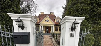 Others 6 Dako Mansion