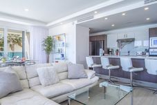 Others Breathtaking 2 Bedroom Condominium