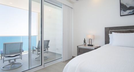 기타 2 Splash in The New Lazy River and Sleep In Luxury Encantame Towers Velero 2104