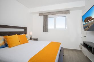 Others 4 Family Paradise! Splash in The New Lazy River and Sleep In Luxury Encantame Velero 2101