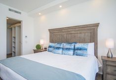 Others 5 Family Paradise! Splash in The New Lazy River and Sleep In Luxury Encantame Velero 2101