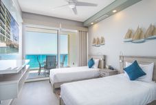 Others Imagine Coming to This Gorgeous 2 Bedroom Condo E1002