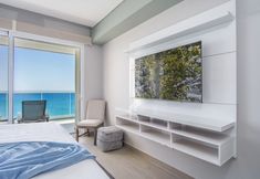 Others 4 Imagine Coming to This Gorgeous 2 Bedroom Condo E1002