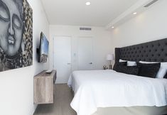 기타 5 Amazing 2 Bedroom Beach Front Condominium at Encantame C1102