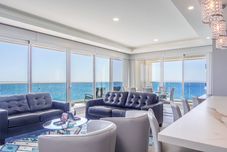 其他 Spectacular Ocean View Condo Verano 2205 Encantame Towers