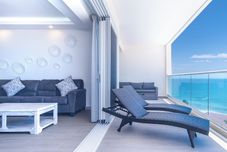 其他 New & Amazing Condo @ Encantame W604